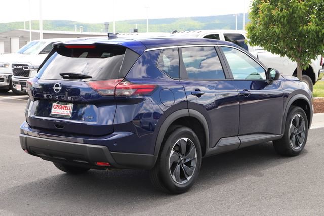 Used 2025 Nissan Rogue SV AWD/4WD image 6