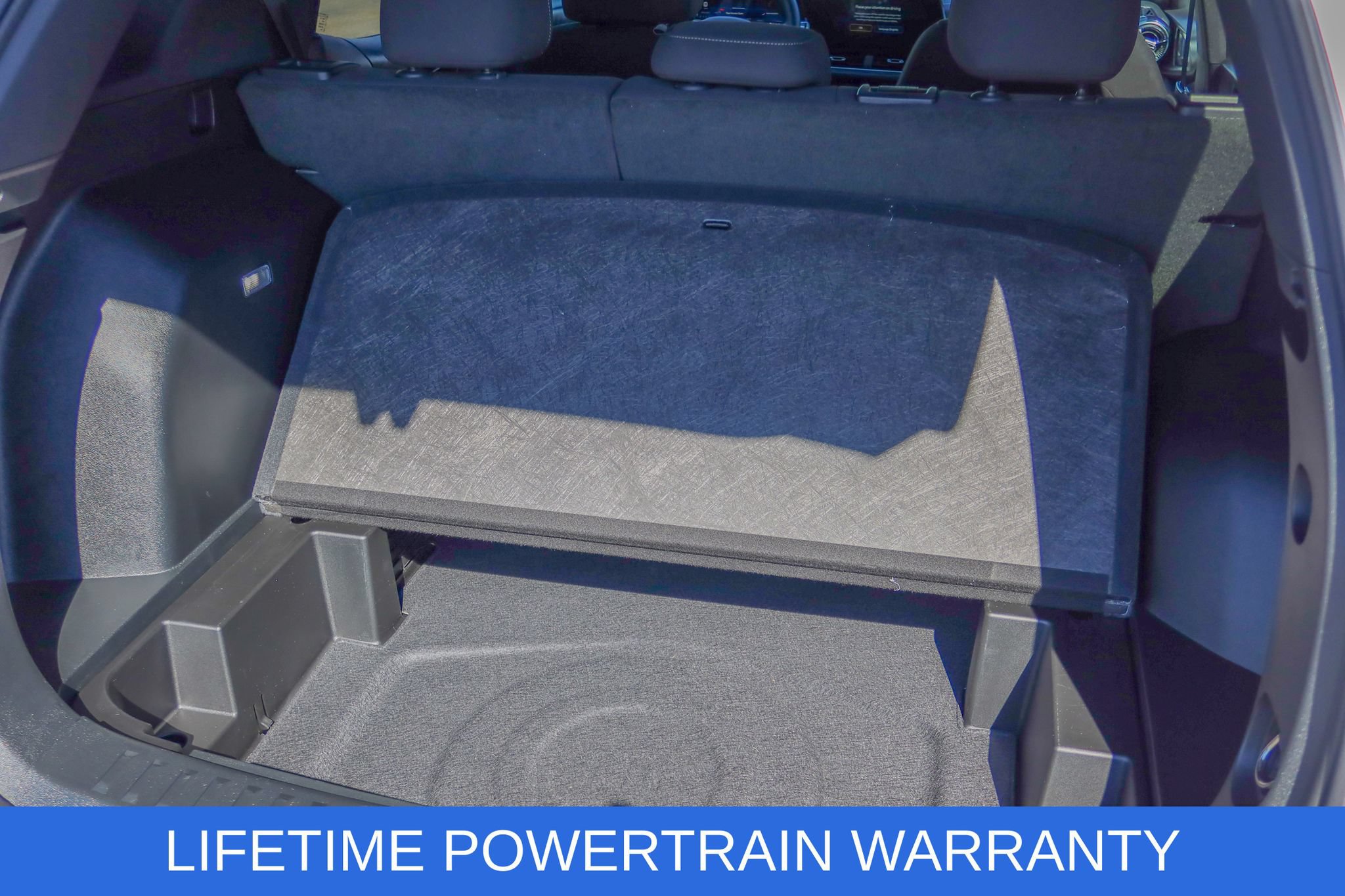 Used 2026 Chevrolet Equinox LT AWD/4WD image 10