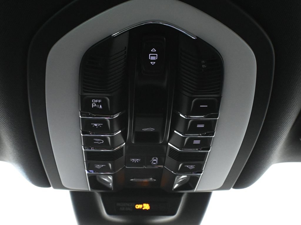 Used 2026 Porsche Macan S AWD/4WD image 21