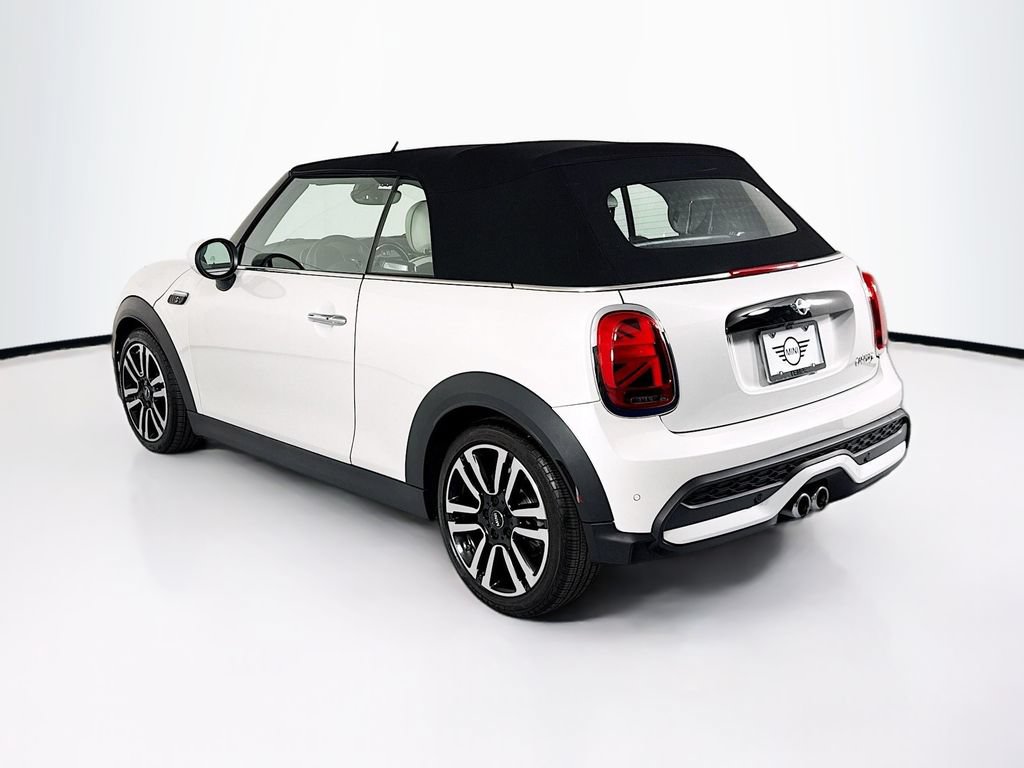 Used 2023 MINI Cooper S w/ Signature Upholstery Package FWD image 7