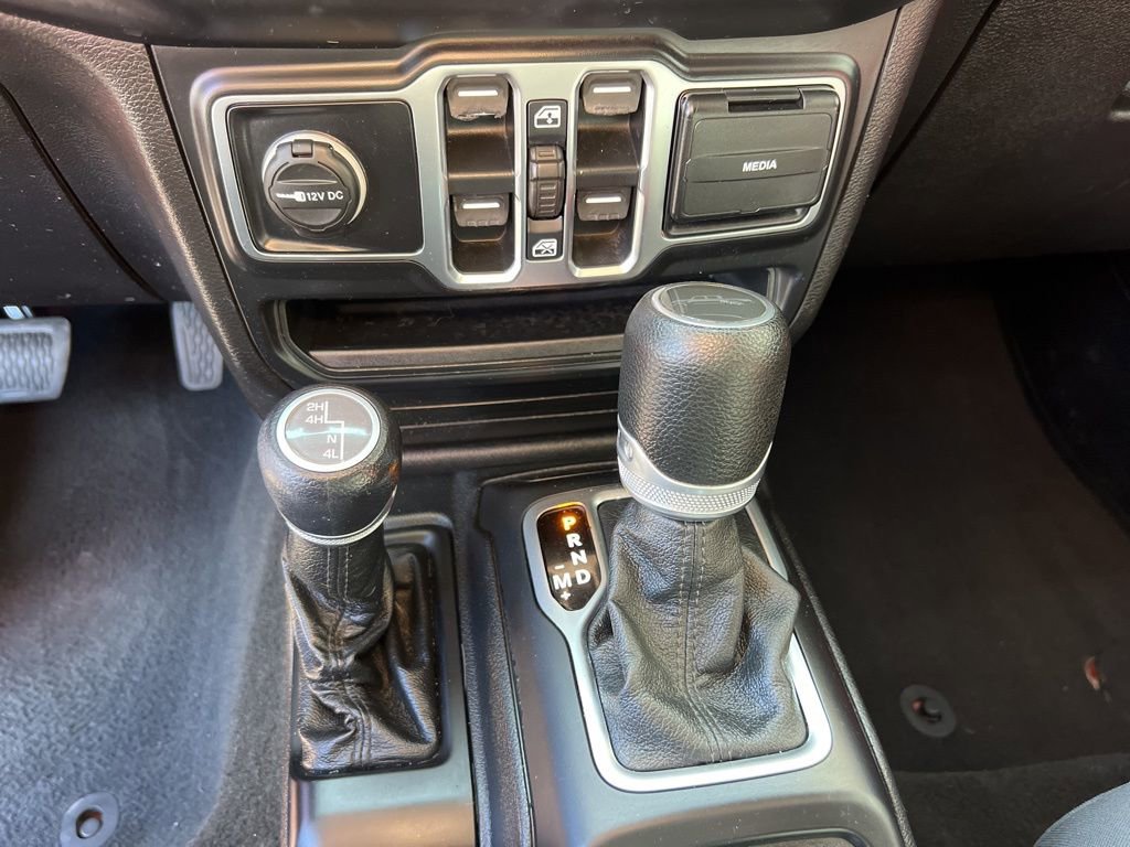 Used 2020 Jeep Gladiator Sport w/ Quick Order Package 24S image 17