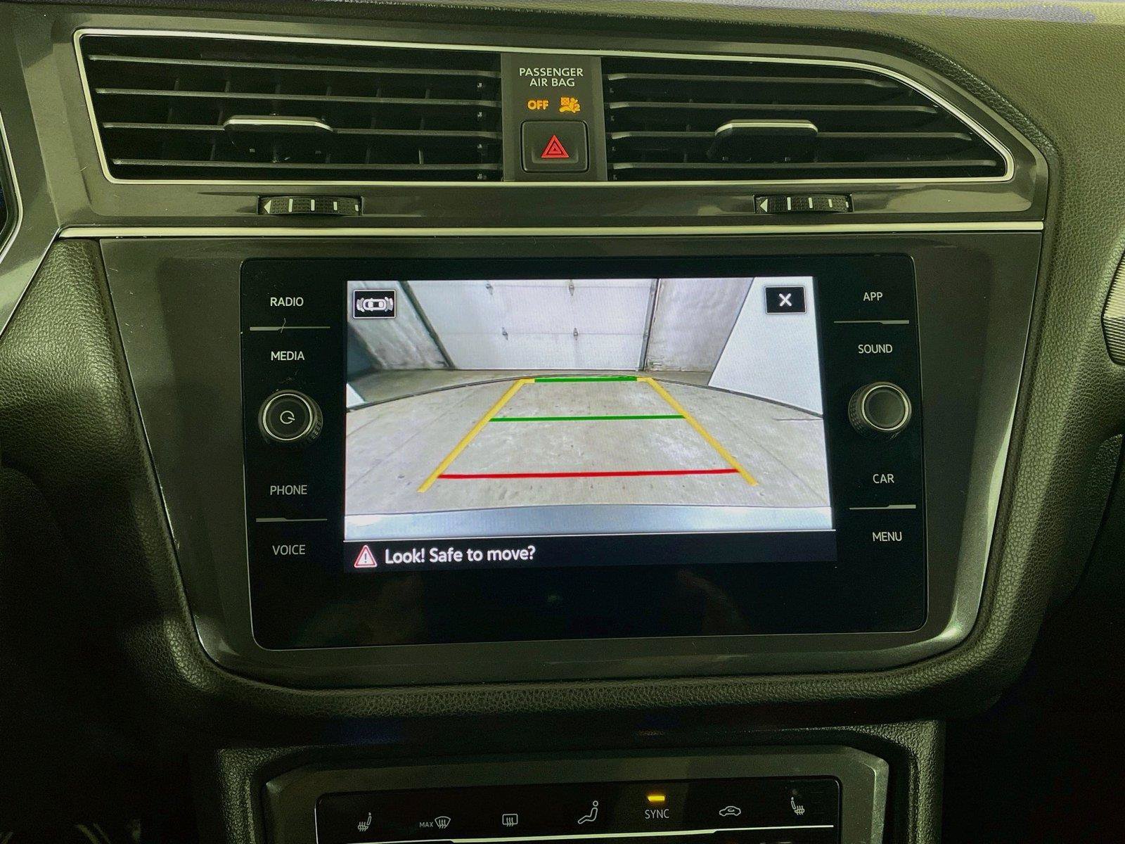 Used 2024 Volkswagen Tiguan SE AWD/4WD image 6