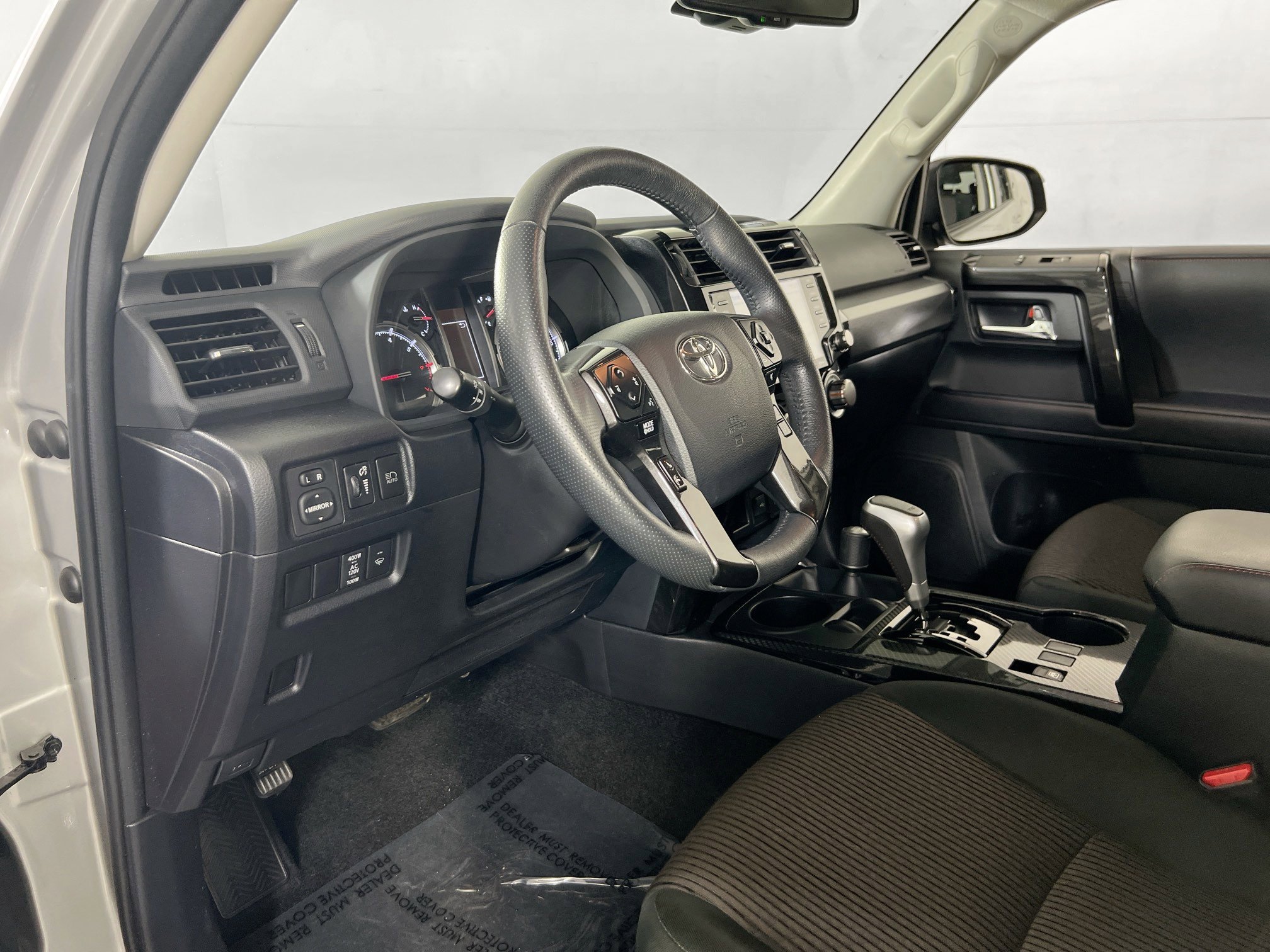 Used 2023 Toyota 4Runner TRD Off-Road image 9