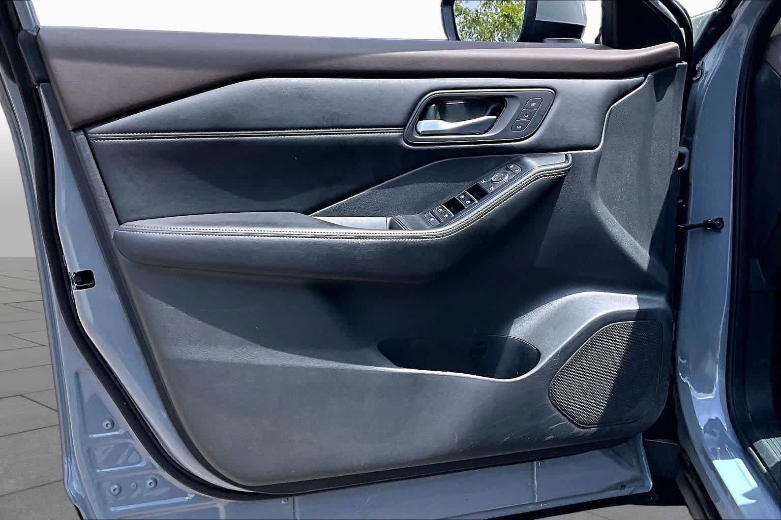 Certified 2022 Nissan Rogue SL FWD image 22