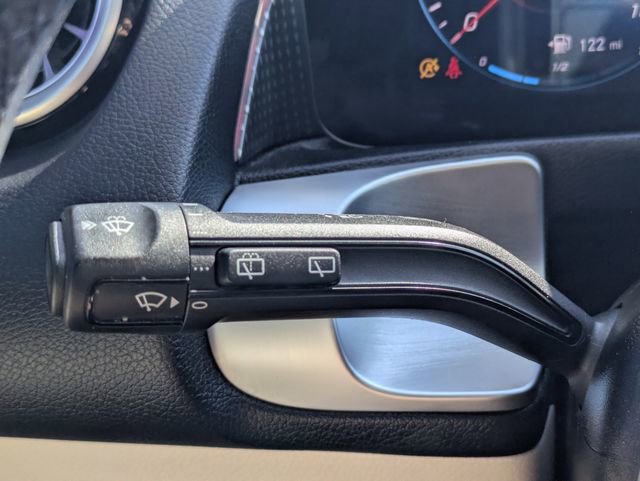 Used 2022 Mercedes-Benz GLB 250 w/ Premium Package Lite image 28