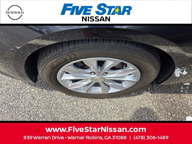Used 2023 Chevrolet Malibu LT w/ Driver Confidence Package FWD image 4
