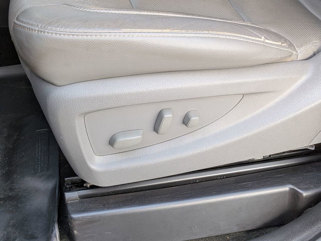 Used 2018 Chevrolet Silverado 3500 LTZ w/ Duramax Plus Package image 16