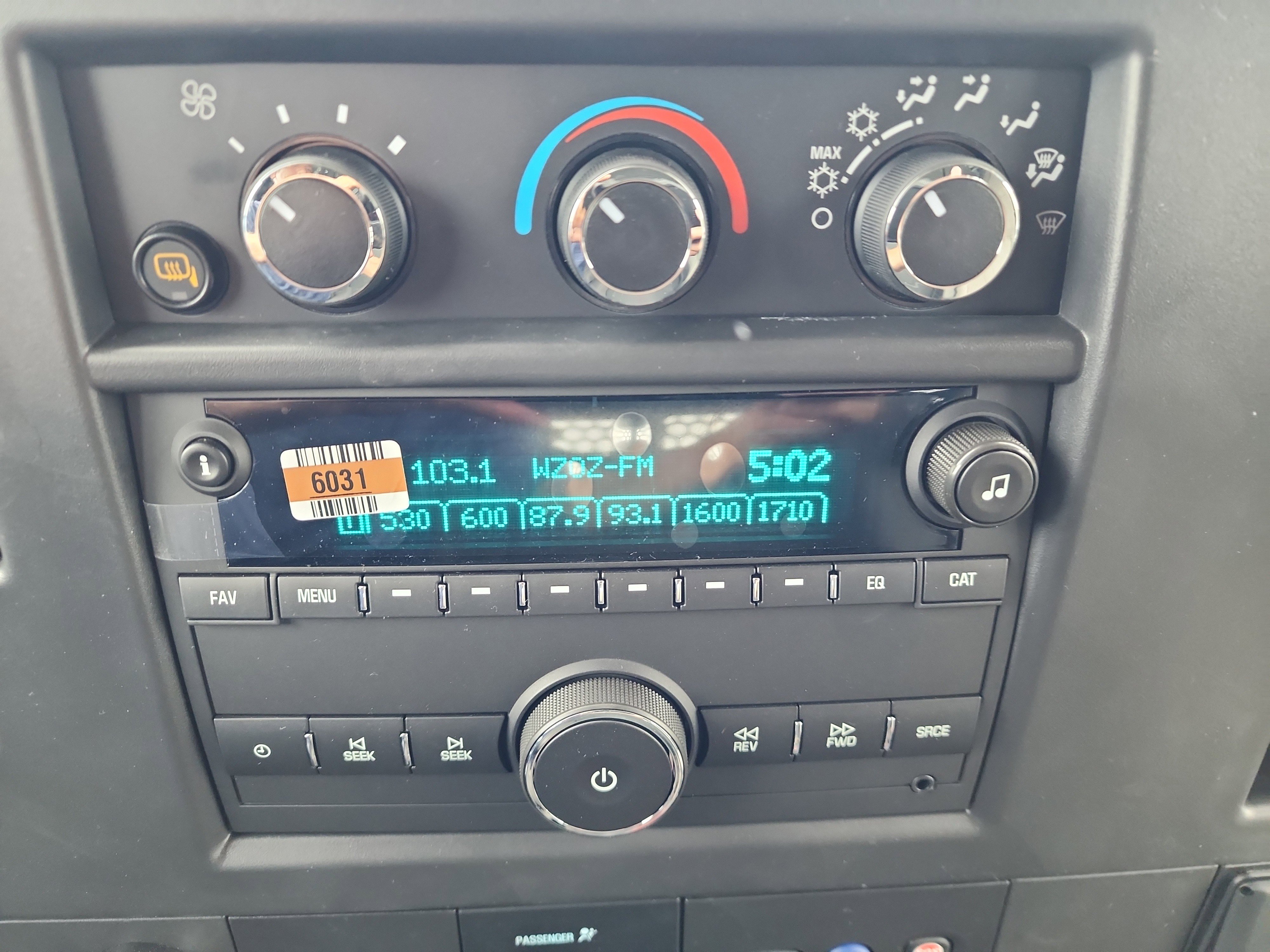 New 2025 GMC Savana 3500 w/ Driver Convenience Package image 16