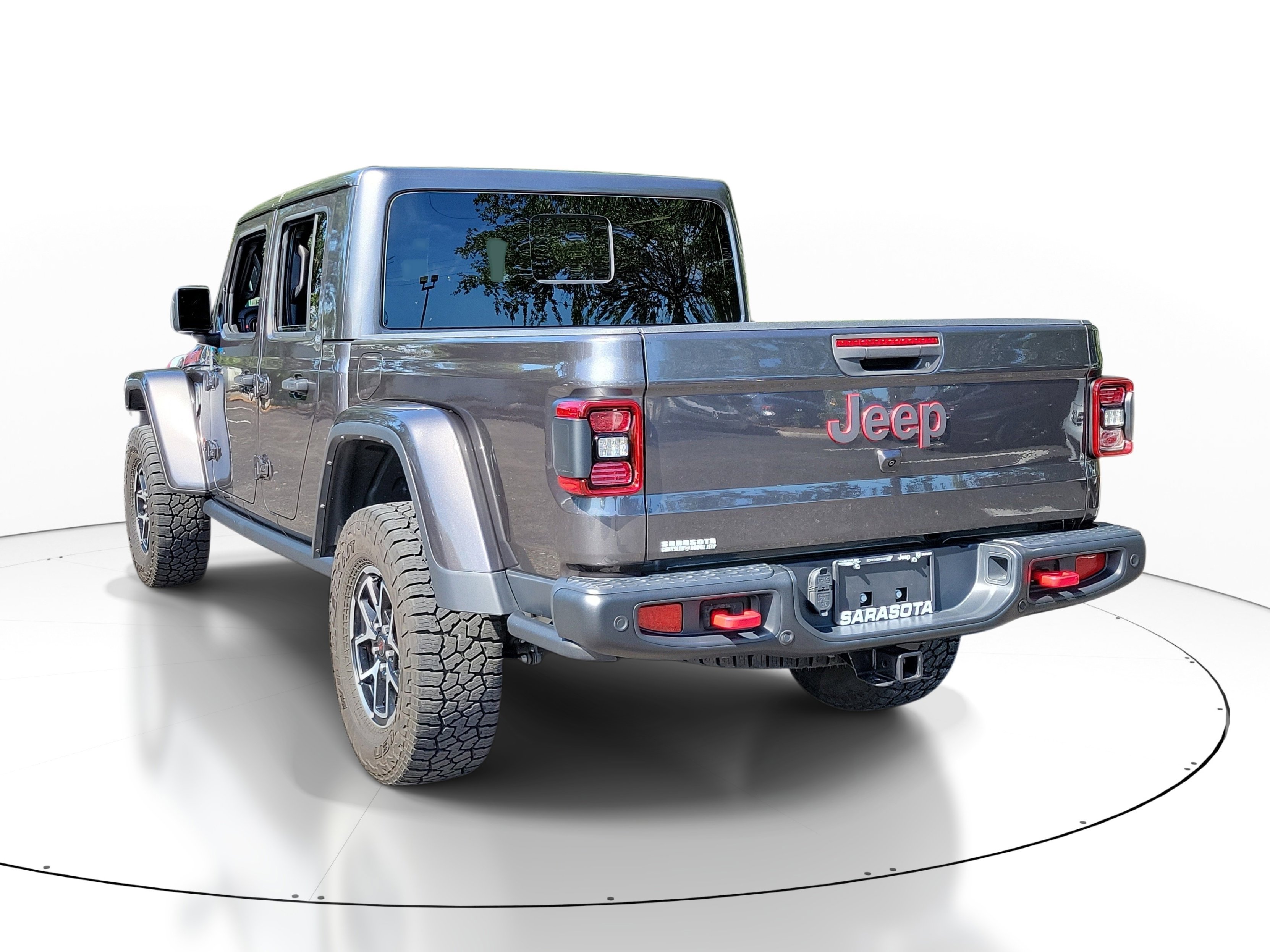 Used 2024 Jeep Gladiator Rubicon AWD/4WD image 4