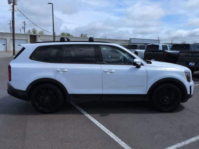 Used 2022 Kia Telluride SX w/ SX Prestige Package AWD/4WD image 9