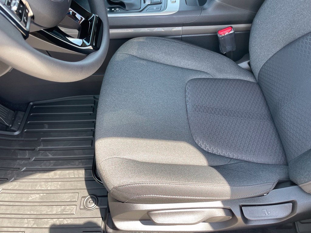 New 2026 Kia Carnival LX FWD image 22