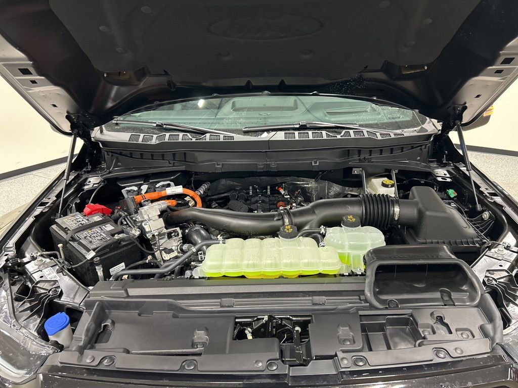 New 2026 Ford F150 Platinum w/ Equipment Group 702A High image 34