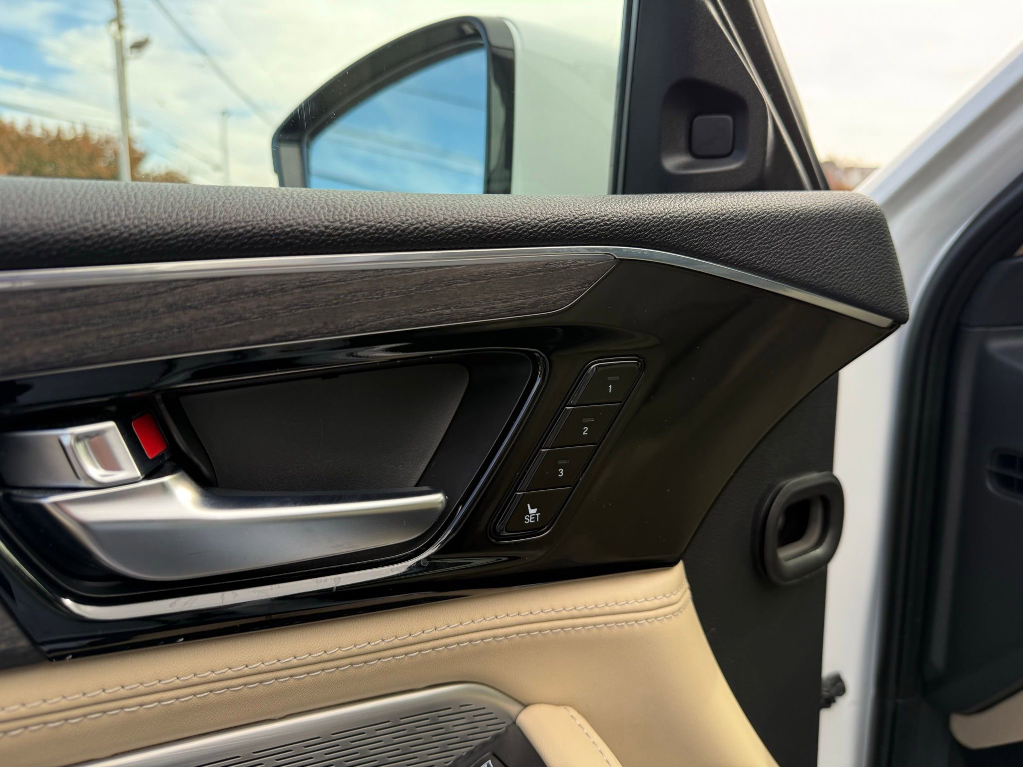 Used 2022 Acura MDX SH-AWD w/ Advance Package image 35