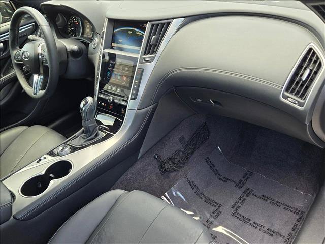 Used 2022 INFINITI Q60 3.0t Luxe w/ Essential Package RWD image 19