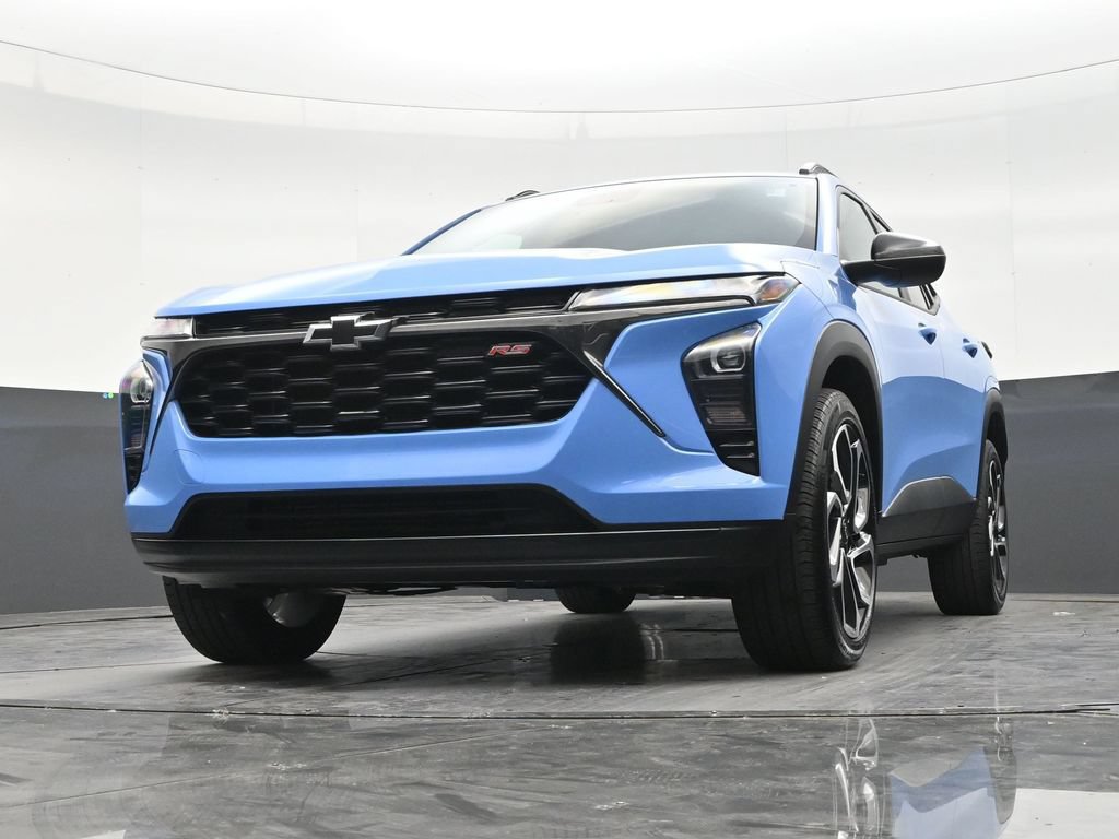 Used 2024 Chevrolet Trax RS FWD image 27