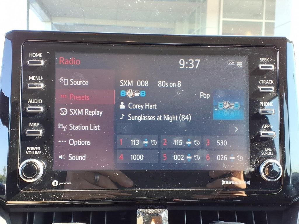 Used 2021 Toyota Corolla LE w/ Carpet Mat Package (TMS) FWD image 17