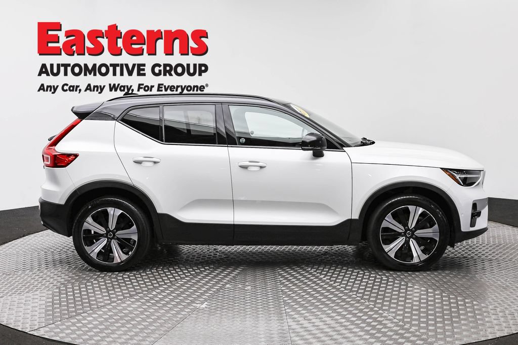 Used 2023 Volvo XC40 Recharge Plus AWD/4WD image 4