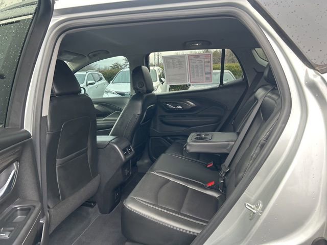 Used 2022 GMC Terrain SLT image 15