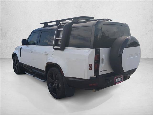 Used 2024 Land Rover Defender 130 X-Dynamic SE AWD/4WD image 8