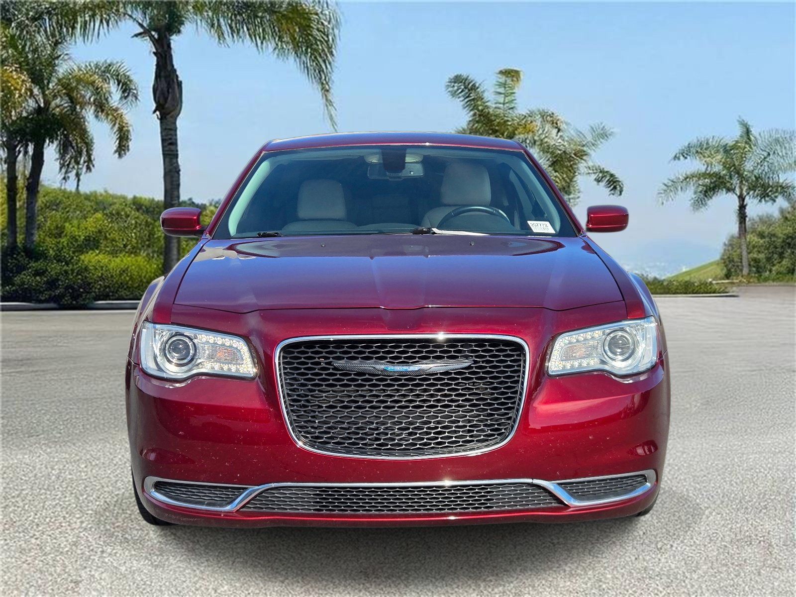 Used 2017 Chrysler 300 Limited RWD image 3
