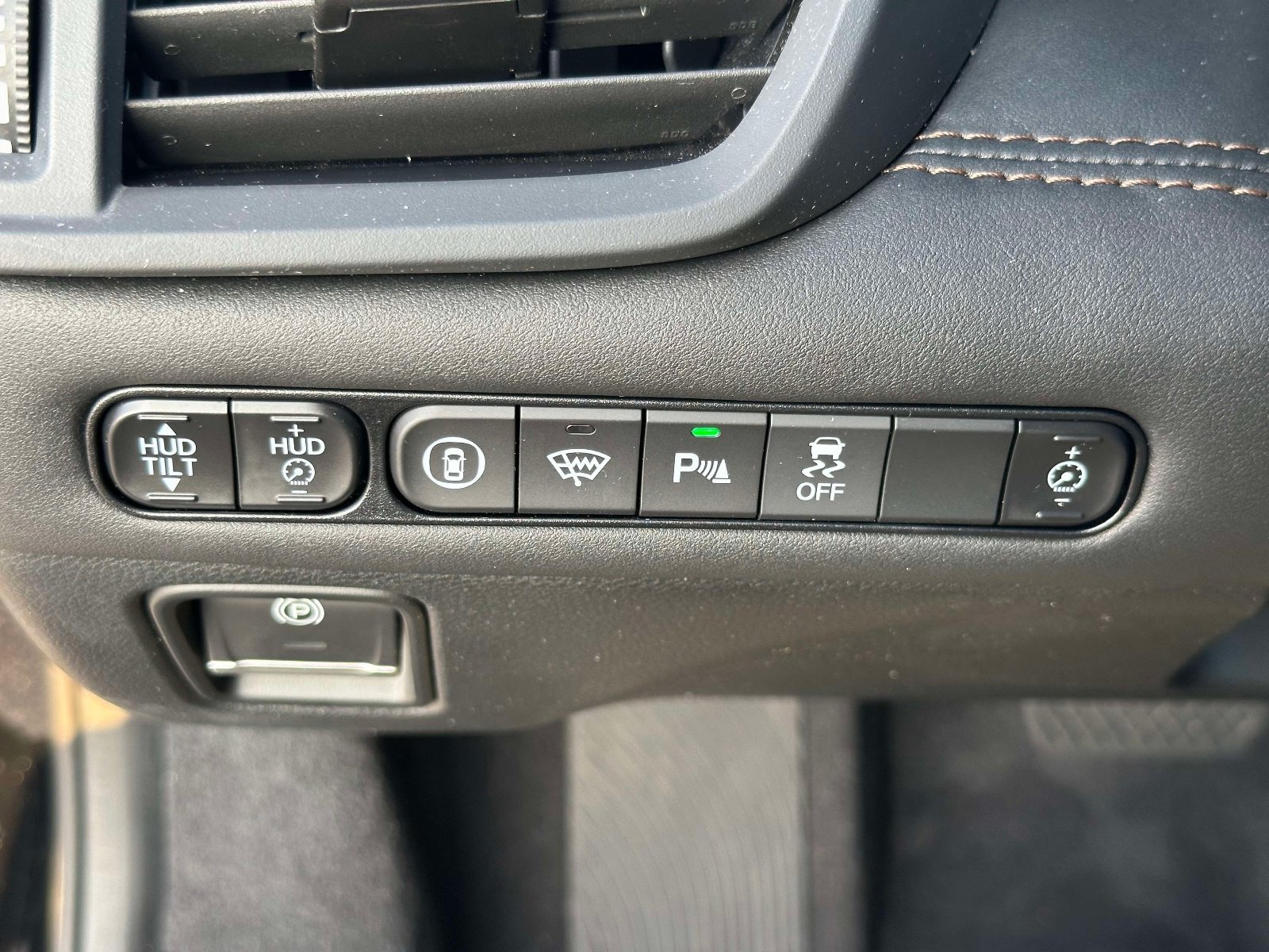Certified 2023 Acura TLX w/ Advance Package AWD/4WD image 16