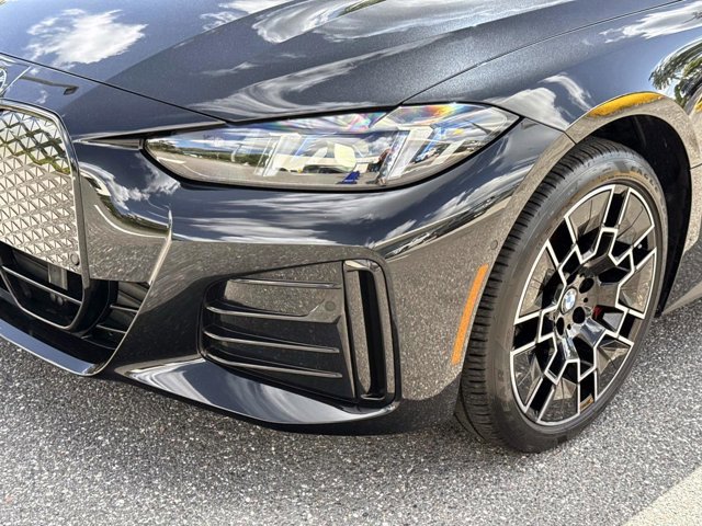 Used 2026 BMW i4 eDrive40 w/ M Sport Package RWD image 9