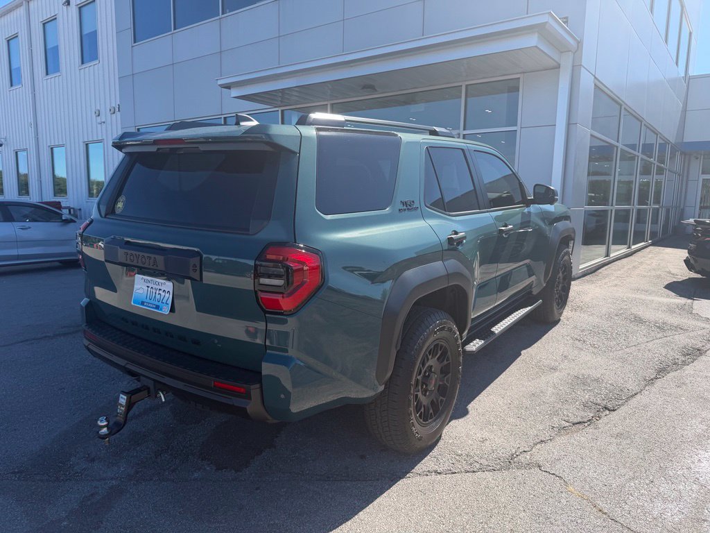 Used 2025 Toyota 4Runner TRD Off-Road Premium AWD/4WD image 3