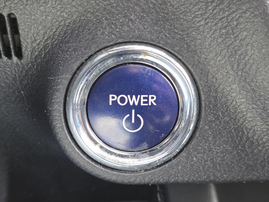 Used 2017 Lexus RX 450h AWD w/ Cold Weather Package image 36