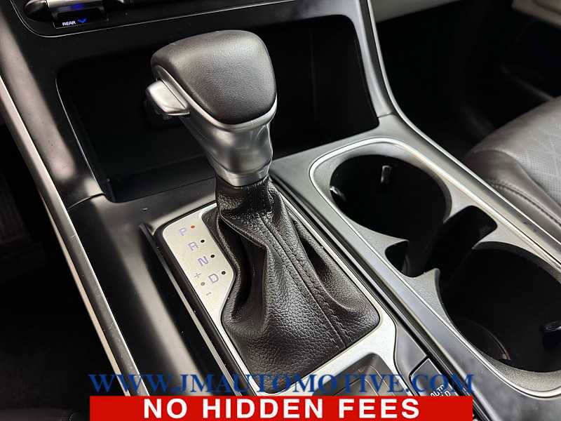 Used 2024 Kia Carnival LX image 34