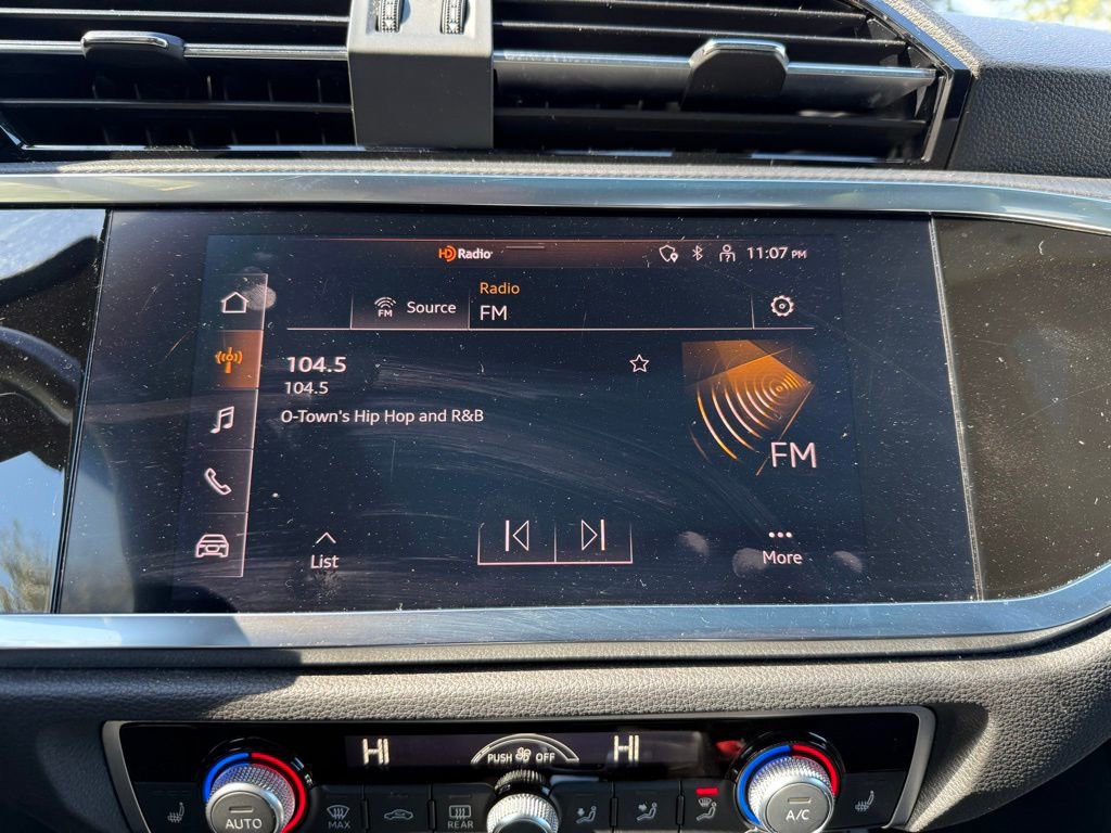 Used 2022 Audi Q3 2.0T Premium image 24