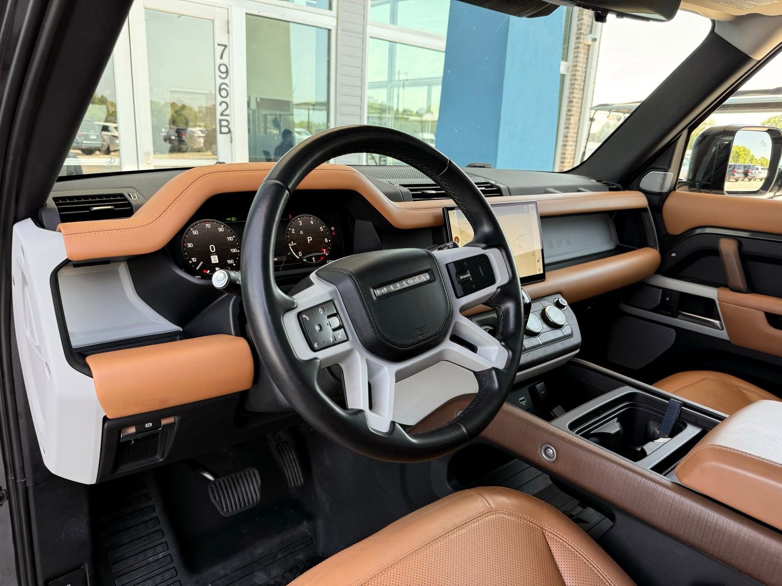 Used 2023 Land Rover Defender 130 First Edition AWD/4WD image 23