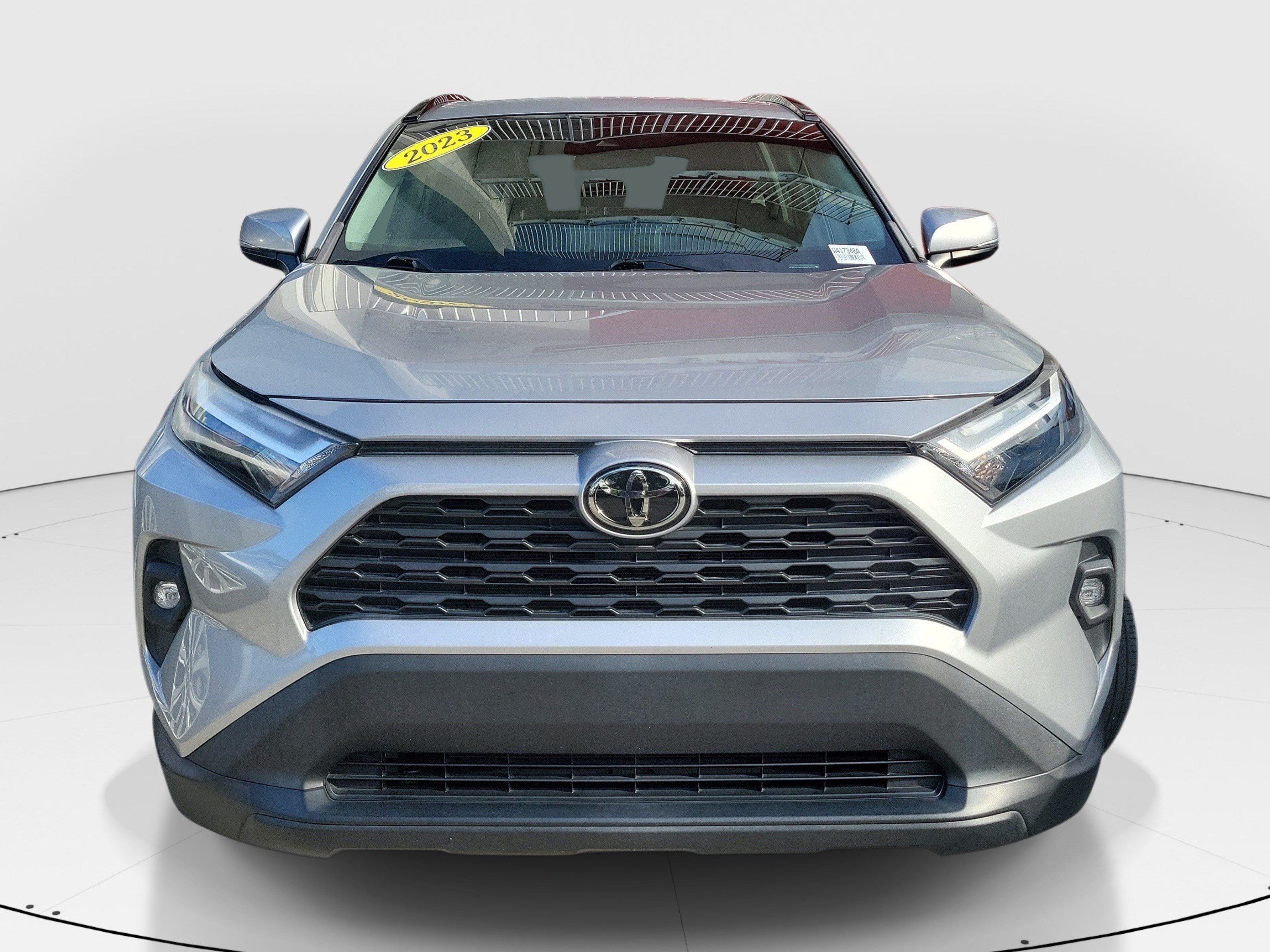 Used 2023 Toyota RAV4 XLE Premium FWD image 2