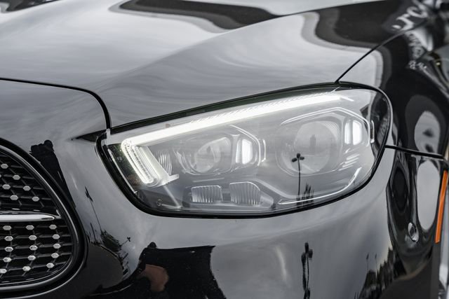 Used 2023 Mercedes-Benz E 350 4MATIC Sedan image 13