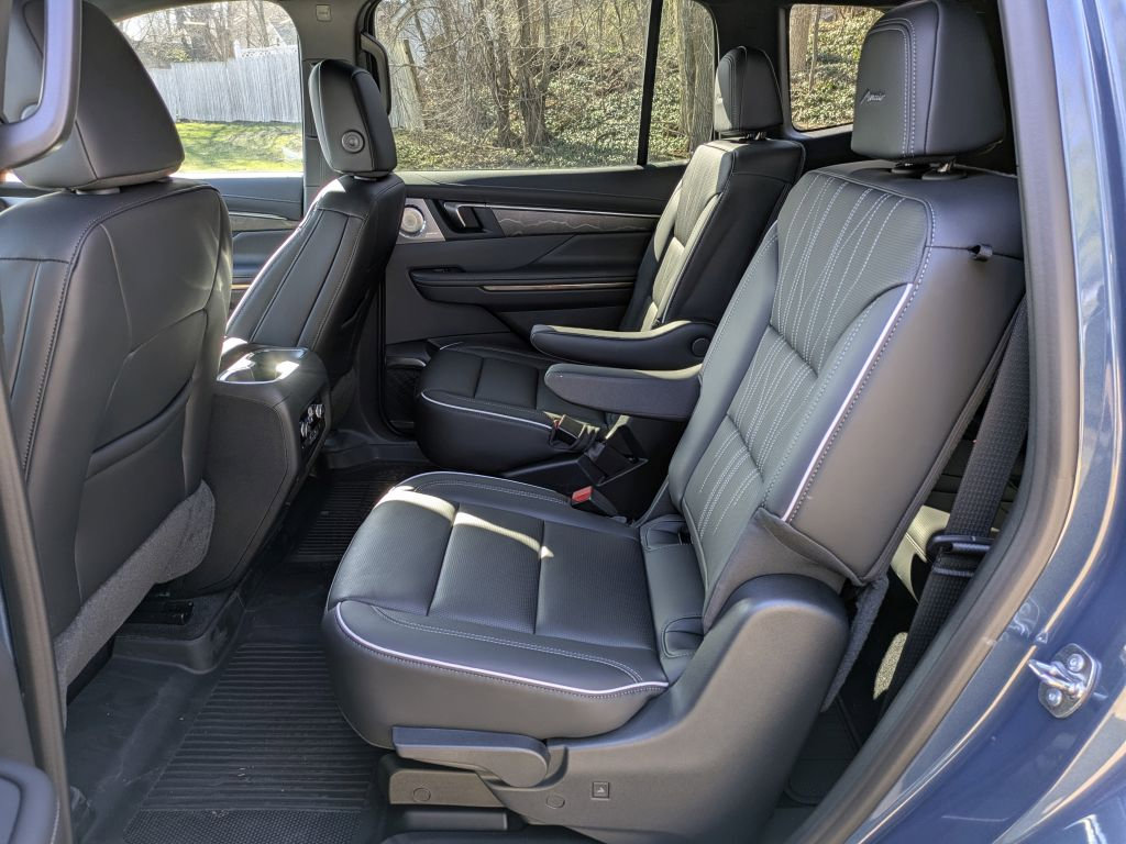 New 2026 Buick Enclave Avenir image 32