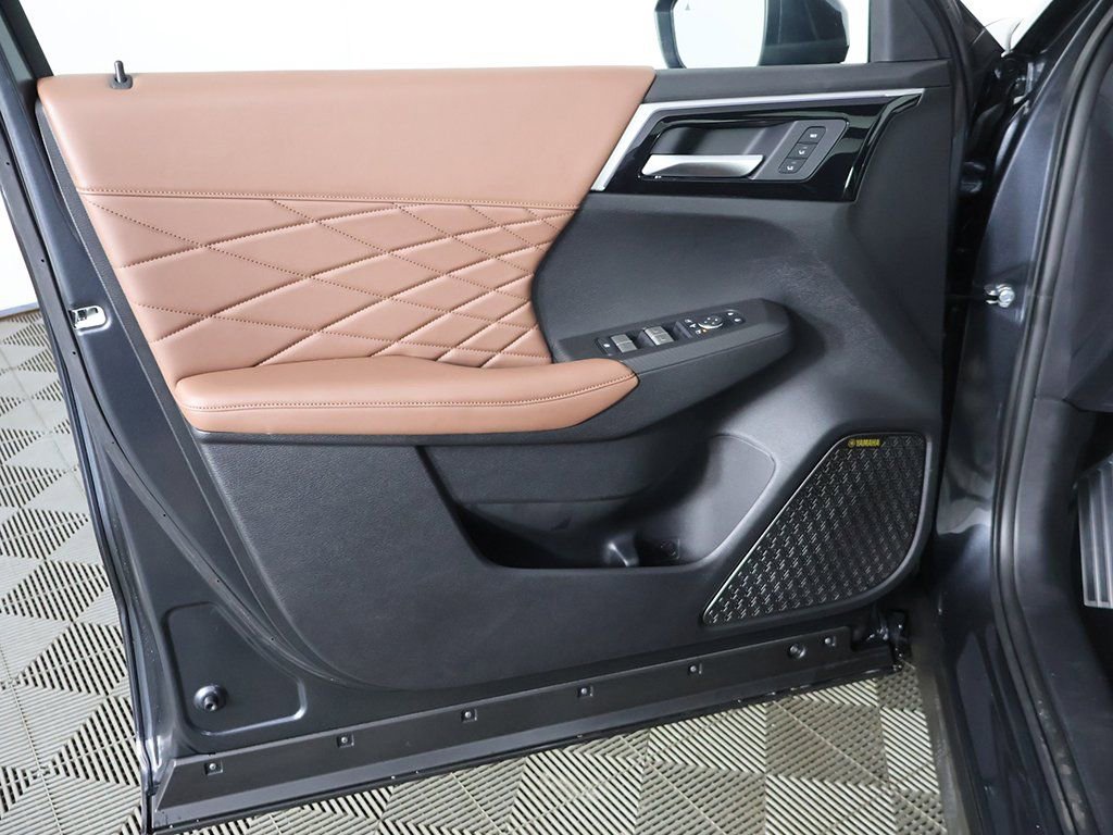 New 2025 Mitsubishi Outlander SEL image 29