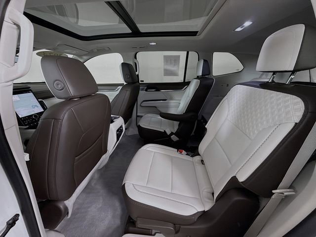 Used 2024 GMC Acadia Denali w/ Super Cruise Package image 26