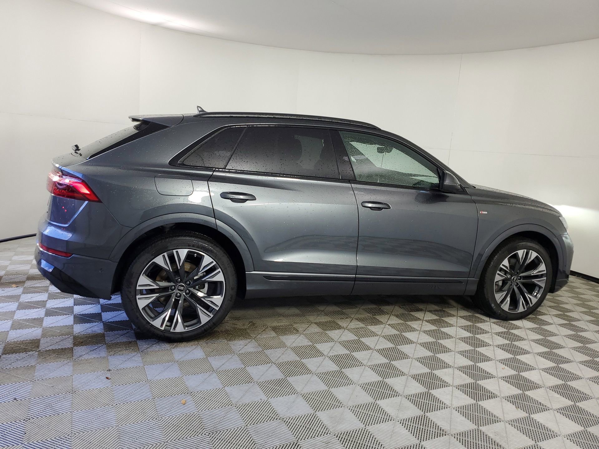 New 2026 Audi Q8 Premium Plus image 12