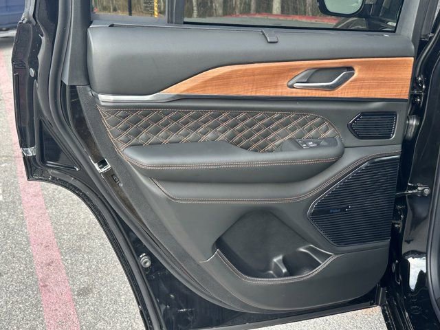 New 2025 Jeep Grand Cherokee Summit AWD/4WD image 25