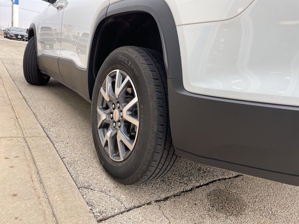 Used 2023 GMC Acadia SLT image 19