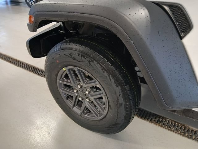 New 2026 Jeep Gladiator Sport AWD/4WD image 28