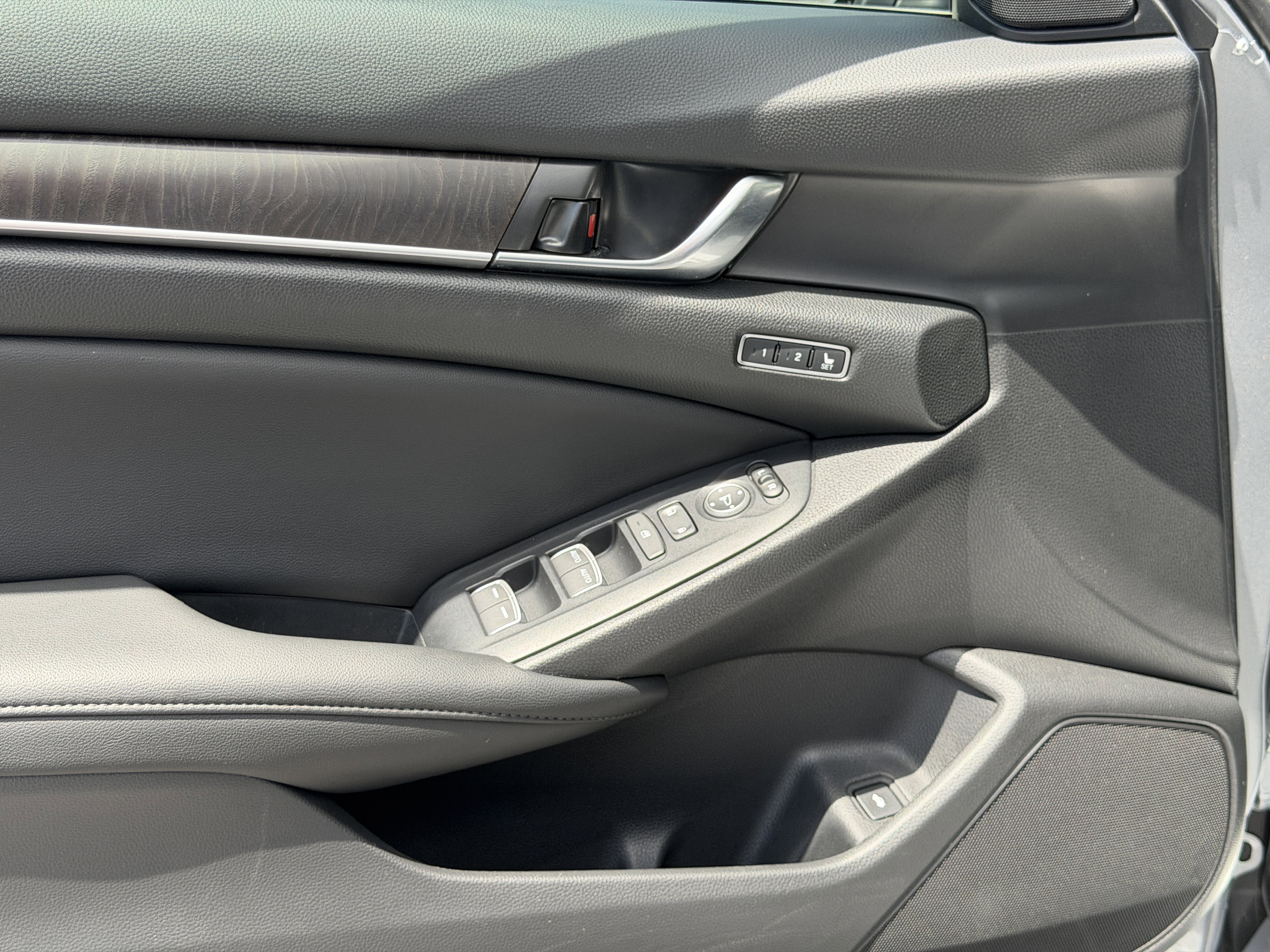 Used 2019 Honda Accord Touring image 20