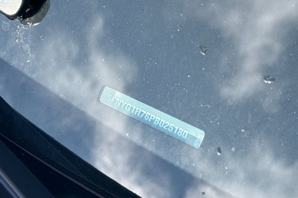 Used 2023 Honda Pilot Touring image 3