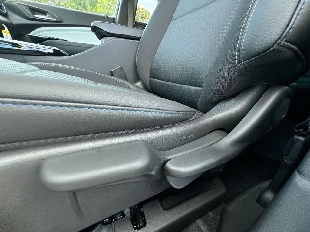 New 2026 Chevrolet Trax LT w/ LT Convenience Package FWD image 14