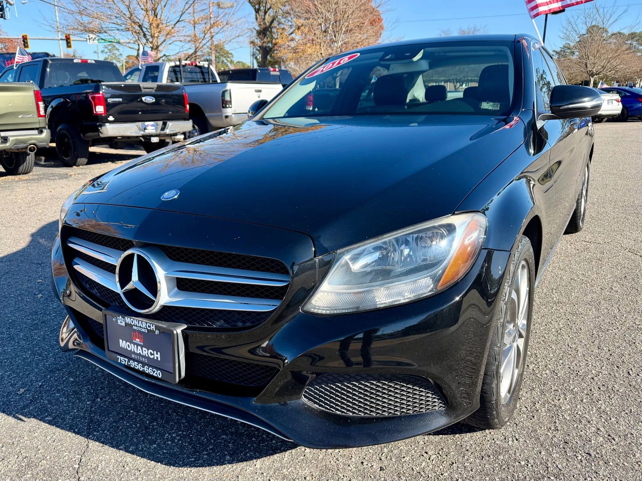 Used 2016 Mercedes-Benz C 300 4MATIC Sedan image 1