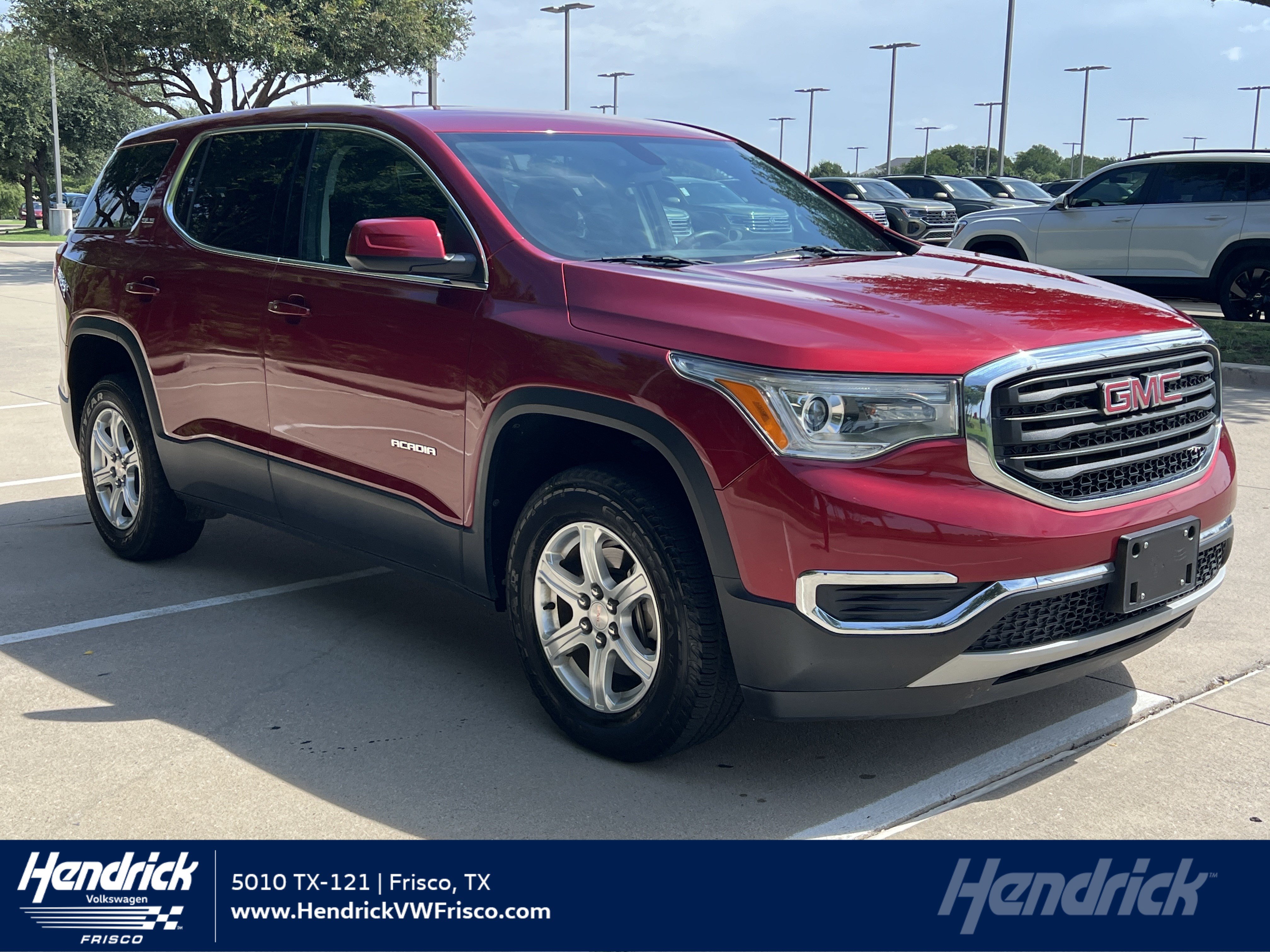 Used 2019 GMC Acadia SLE FWD image 1
