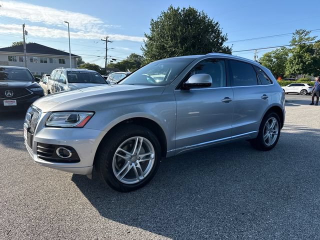 Used 2017 Audi Q5 2.0T Premium Plus w/ Technology Package AWD/4WD image 1