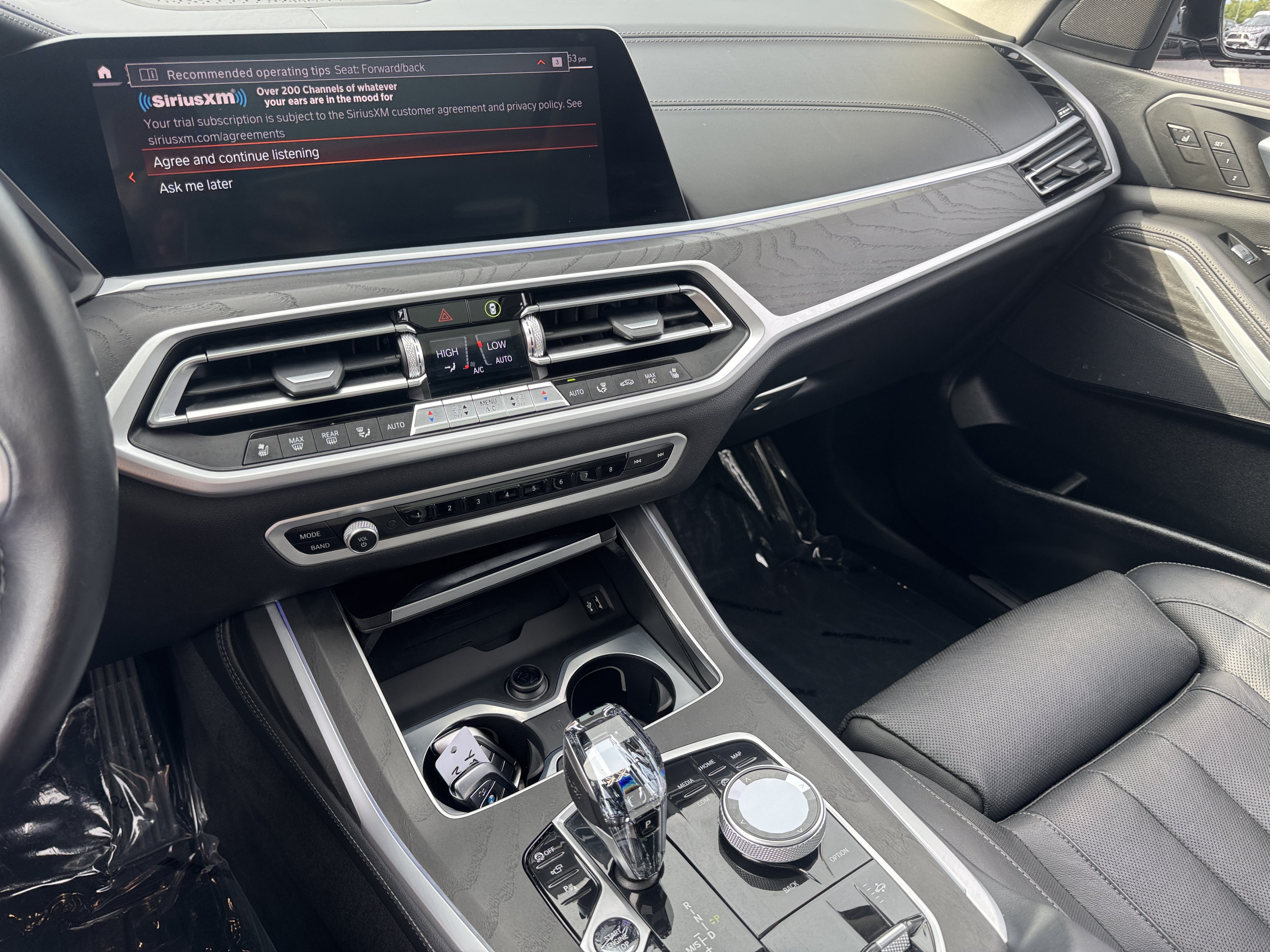 Used 2022 BMW X7 xDrive40i w/ Executive Package AWD/4WD image 29