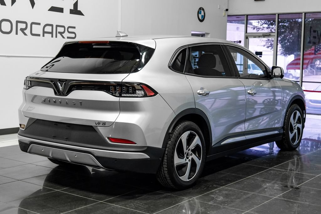 Used 2023 VinFast VF 8 Eco AWD/4WD image 10