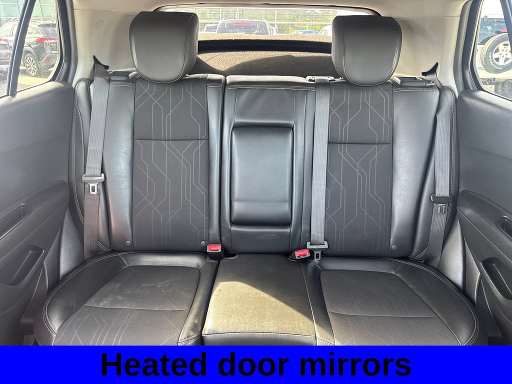 Used 2019 Chevrolet Trax LT w/ LT Convenience Package FWD image 14