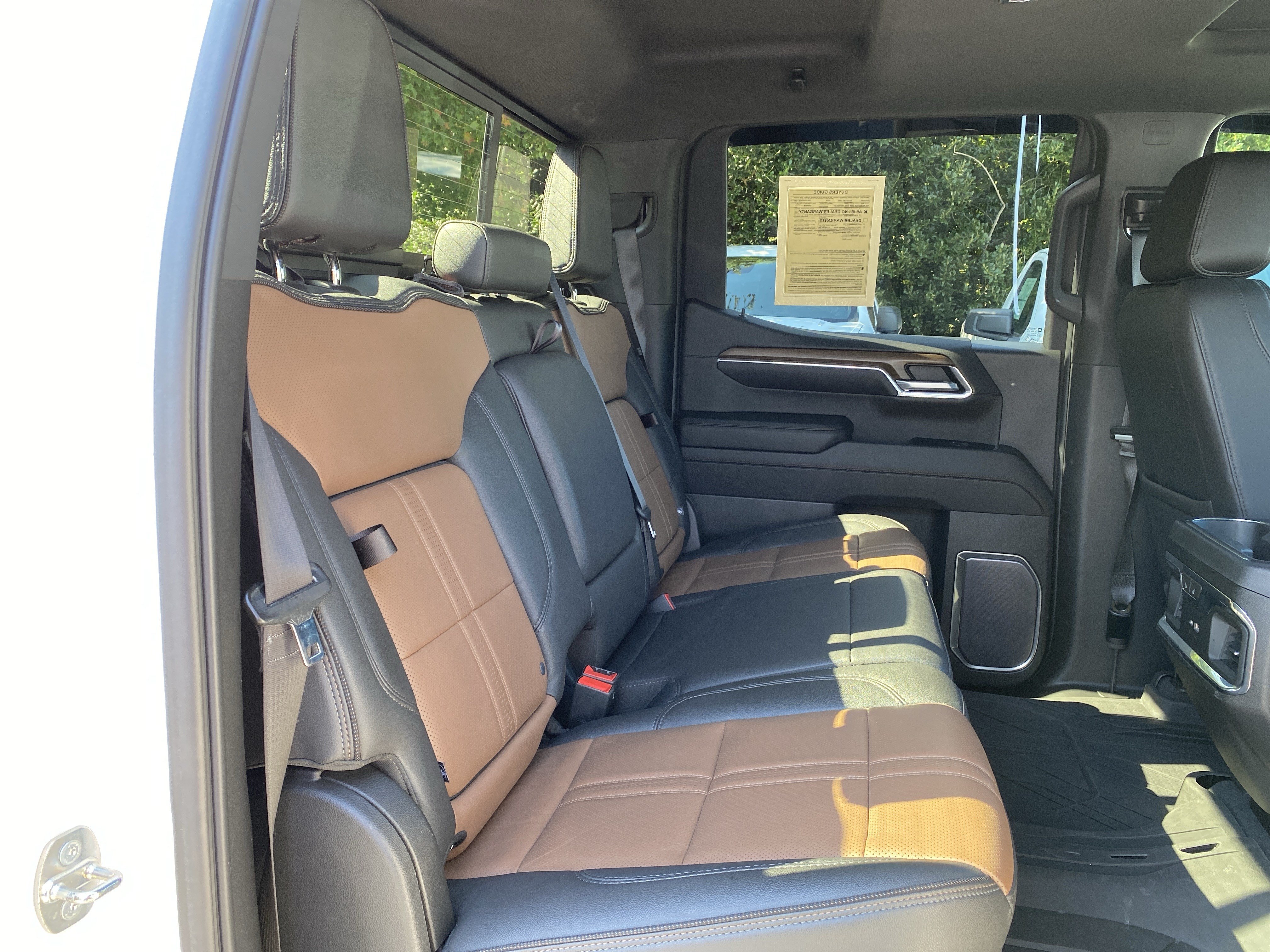 Used 2023 Chevrolet Silverado 1500 High Country w/ High Country Premium Package AWD/4WD image 41